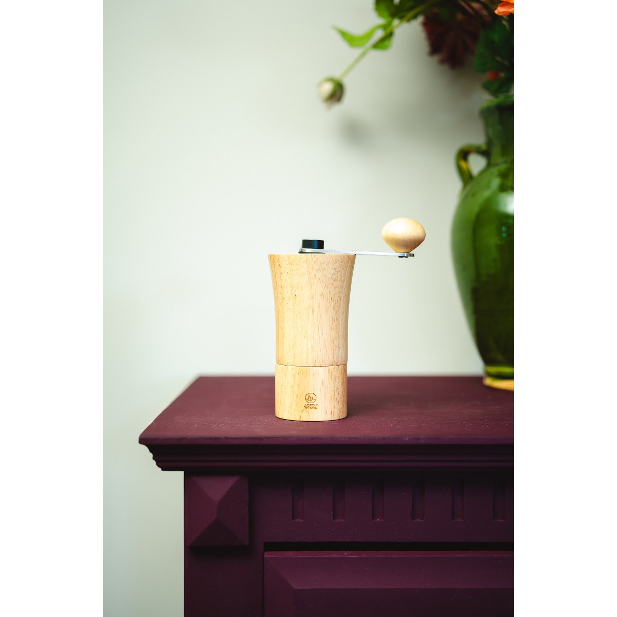 Leopold Vienna Franca Bamboo Manual Coffee Grinder – image 5