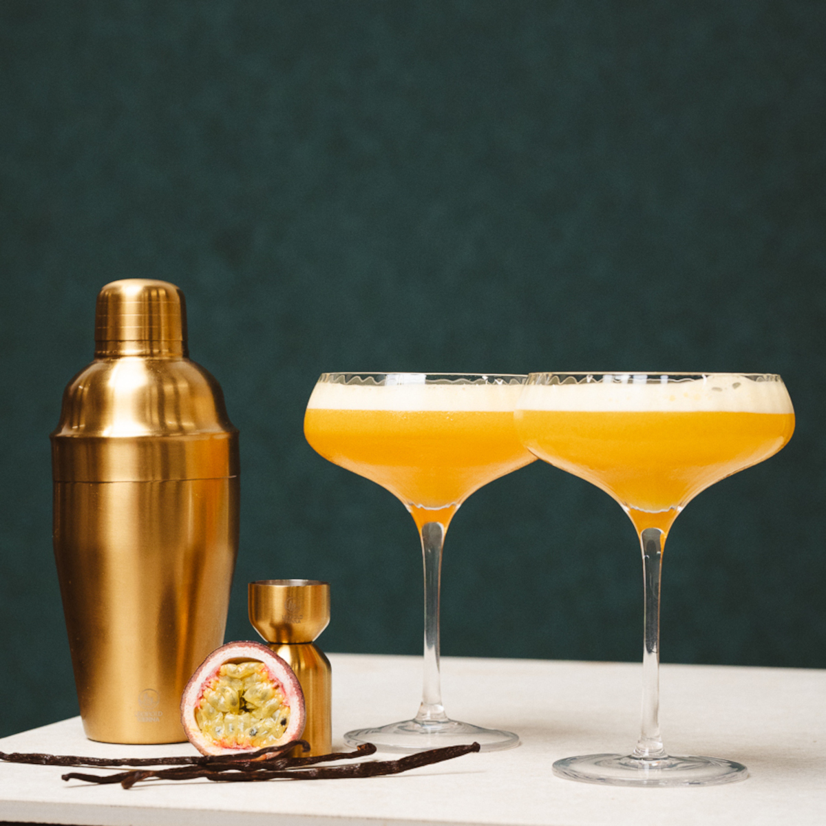 Leopold Vienna Arinto Martini Cocktail Gift Set, 4 Pieces – image 7