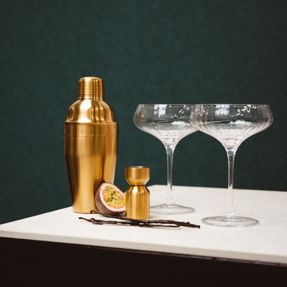 Leopold Vienna Arinto Martini Cocktail Gift Set, 4 Pieces – image 6