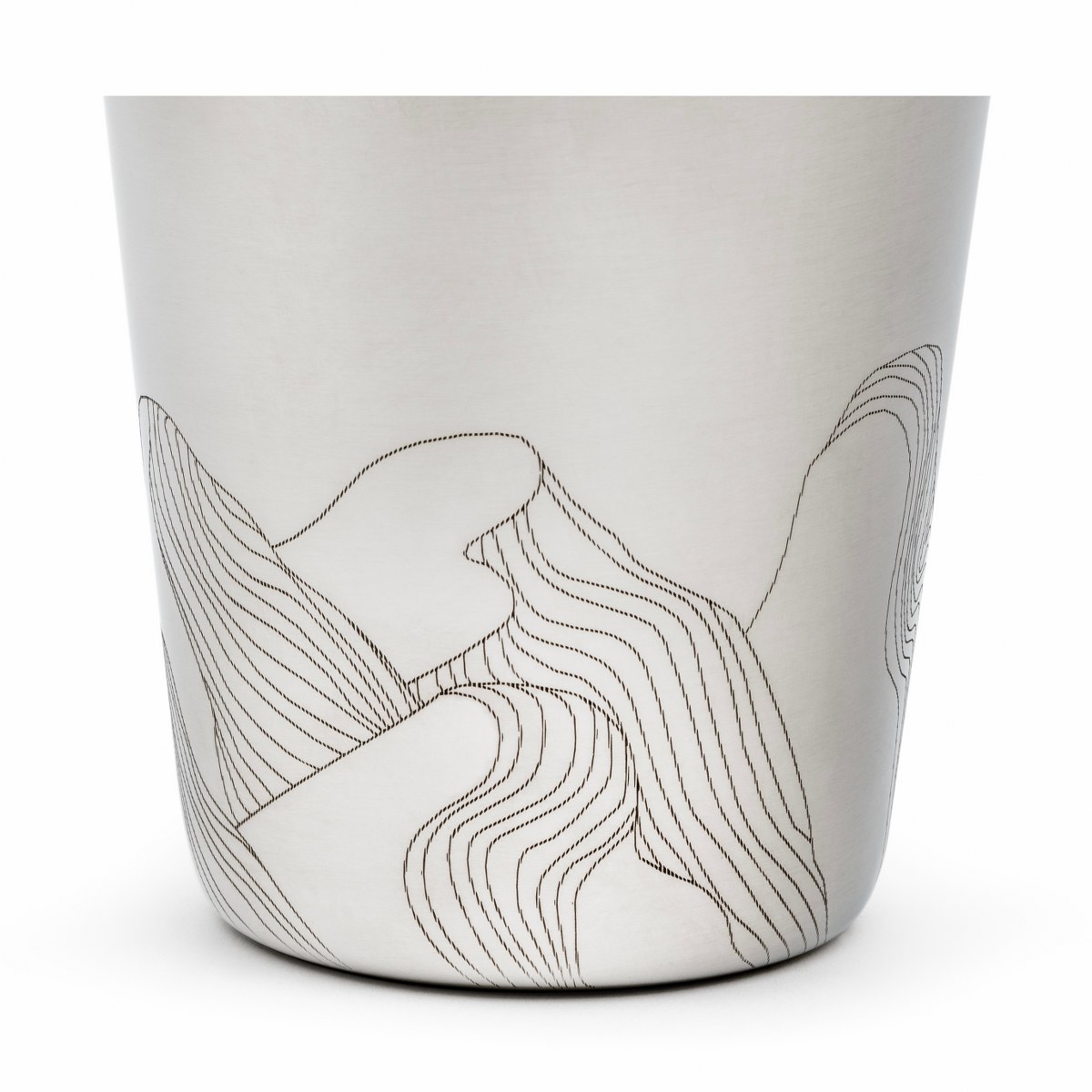 Leopold Vienna Etched Mountains Cocktail Shaker 500ml – image 2