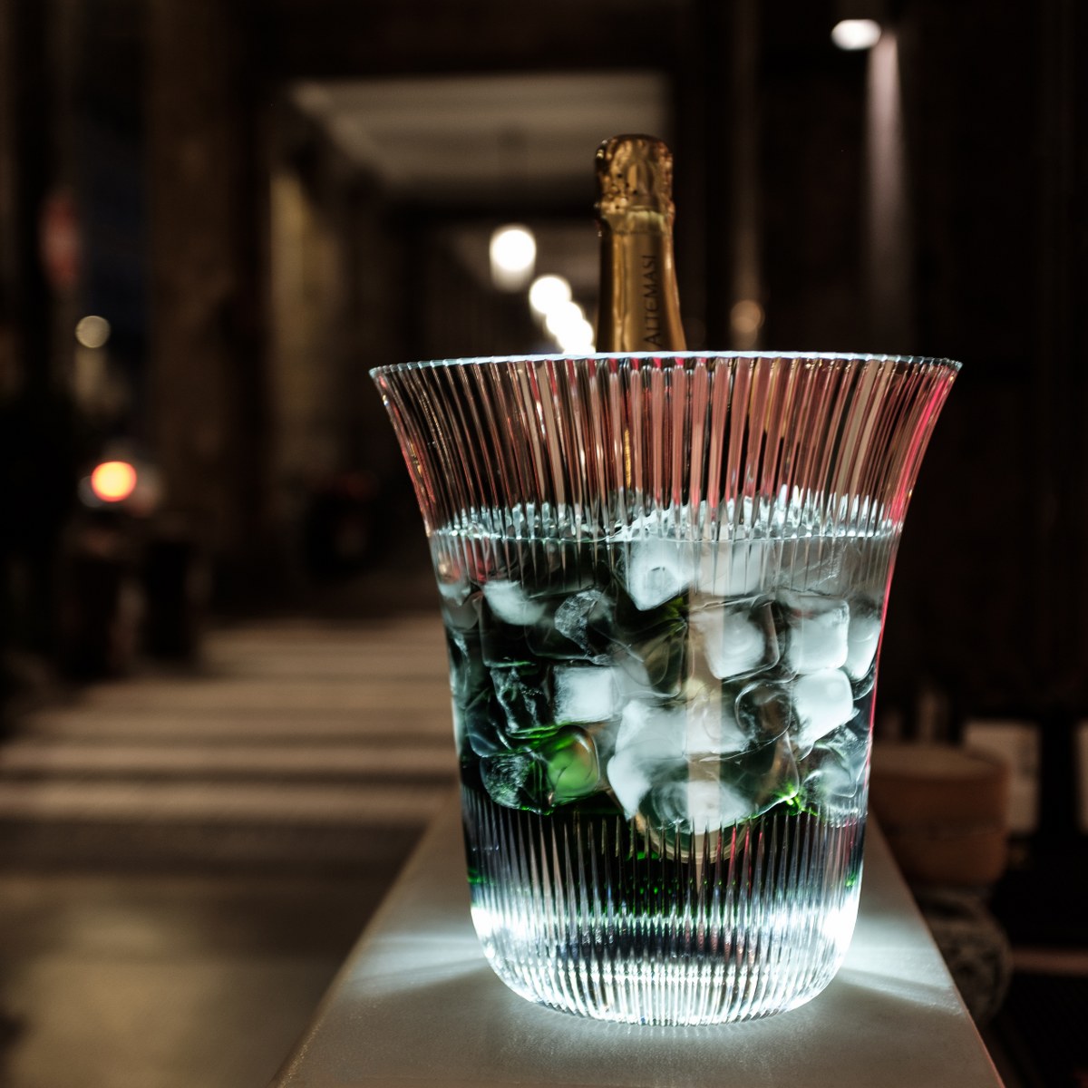 Italesse Plaza Clear Acrylic Champagne & Wine Bucket – image 2