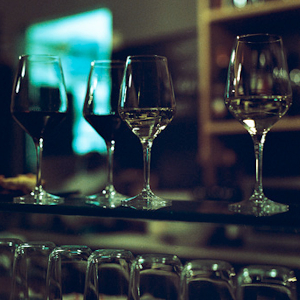 Italesse Bora Laser-Cut Rim Wine Glasses 500ml, Set of 6 – image 5