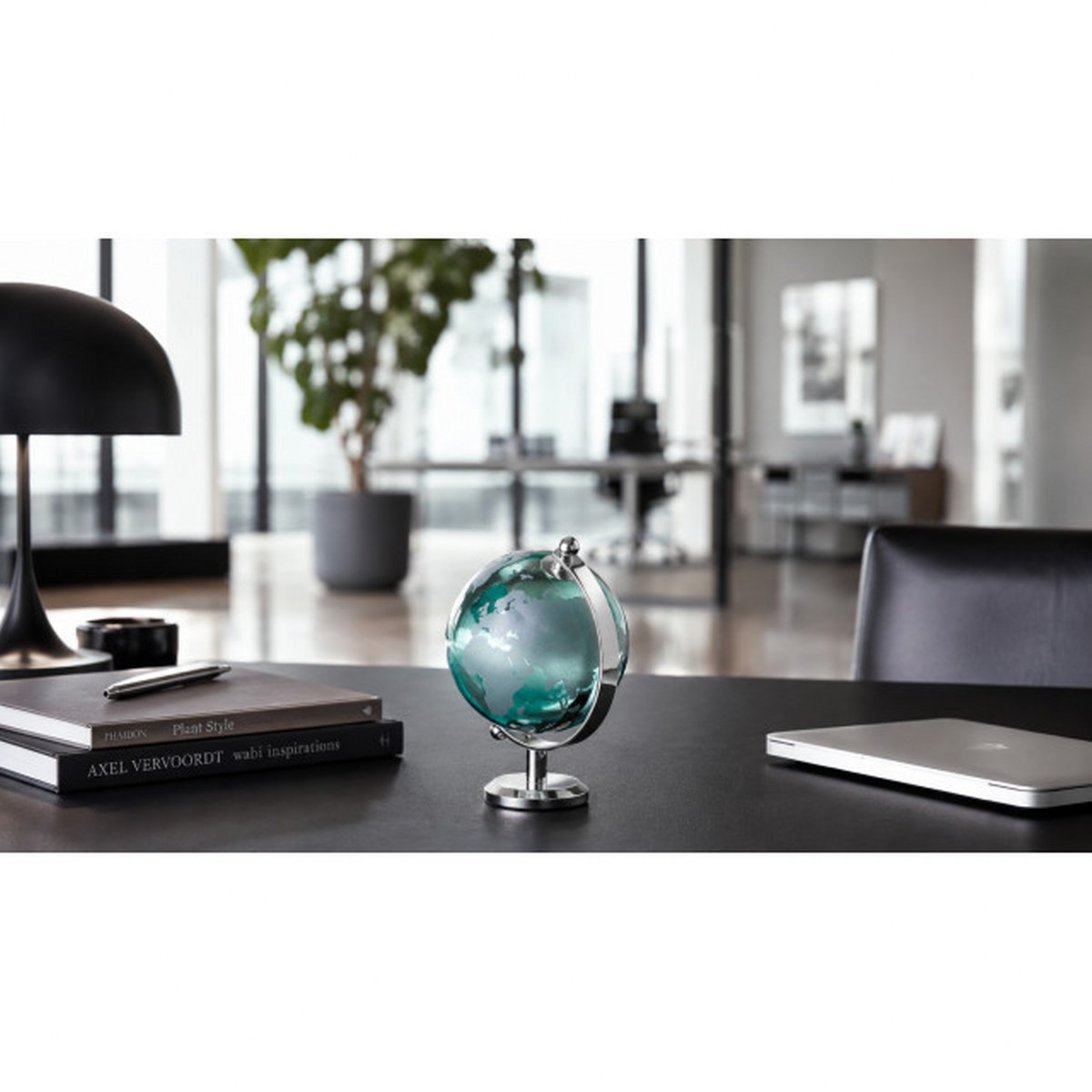 Philippi Mondo Glass Globe with Steel Base – image 4