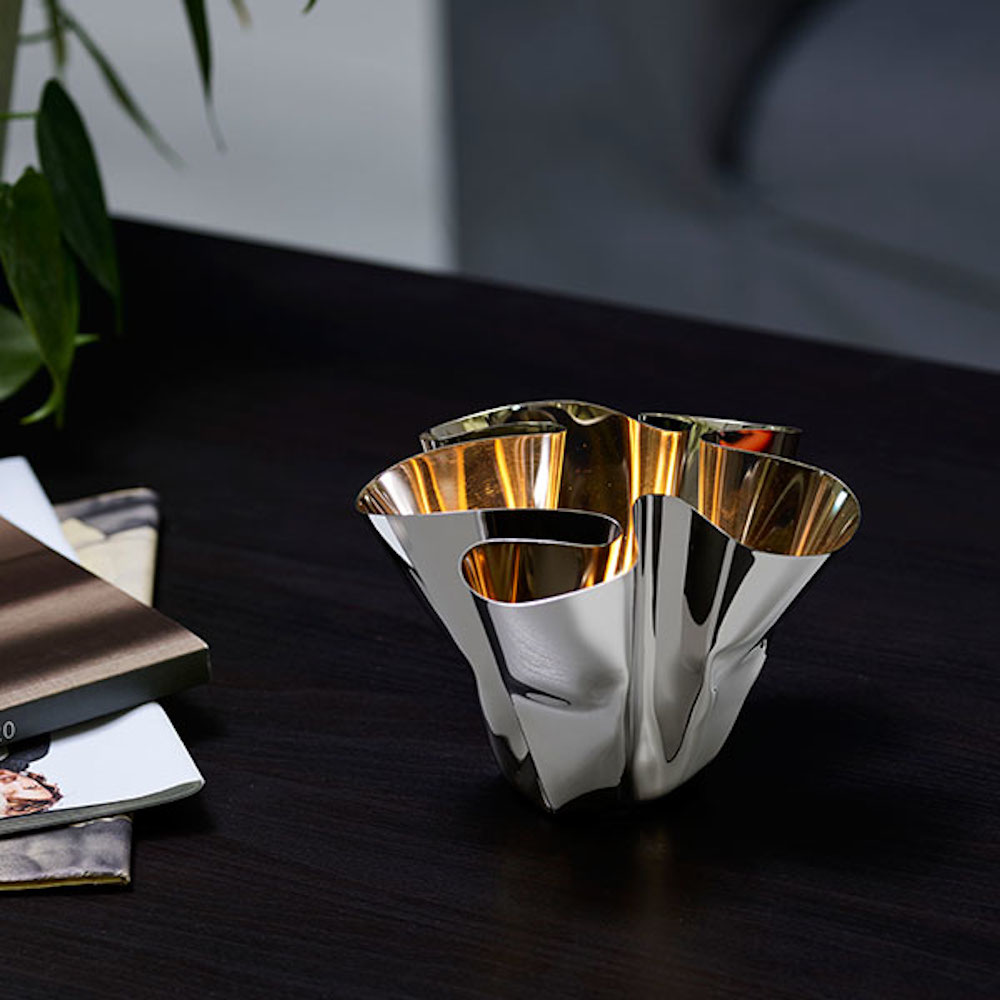 Philippi Margaux Mirror-Polished Pillar Candle Holder 17cm – image 4