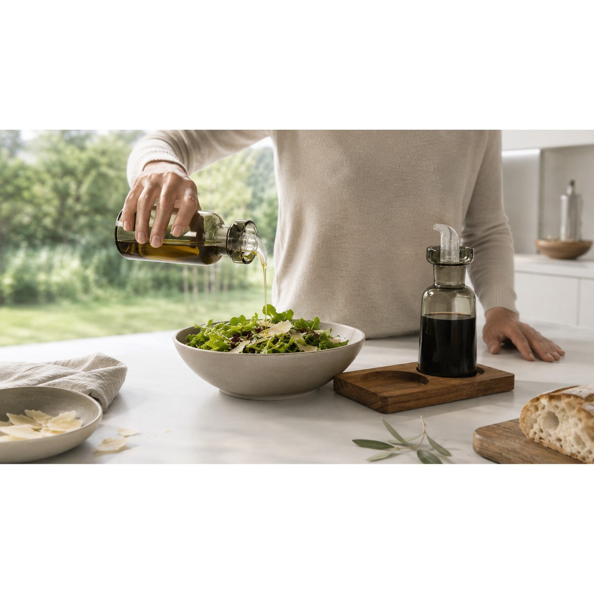 Philippi Duo Smoked Glass Oil & Vinegar Set on Walnut Stand – image 5