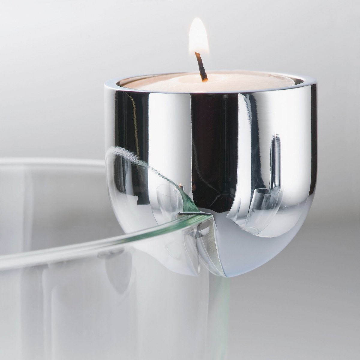 Philippi Arena Illuminated Glass Bowl with Tealight Holders – image 5