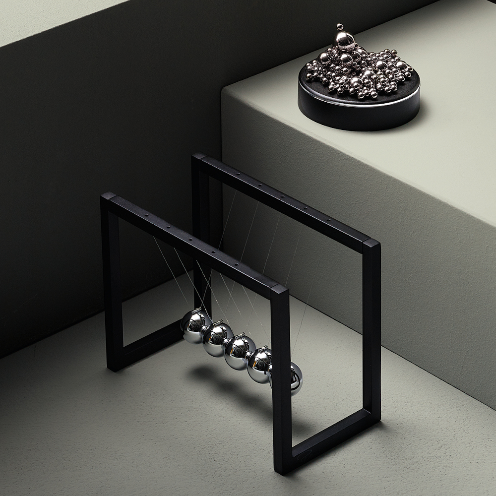 Philippi Ballance Newton's Cradle Executive Desk Toy – image 3