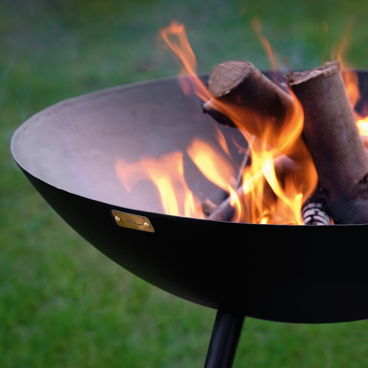 Philippi Flames Forged Steel Fire Pit 56cm – image 5