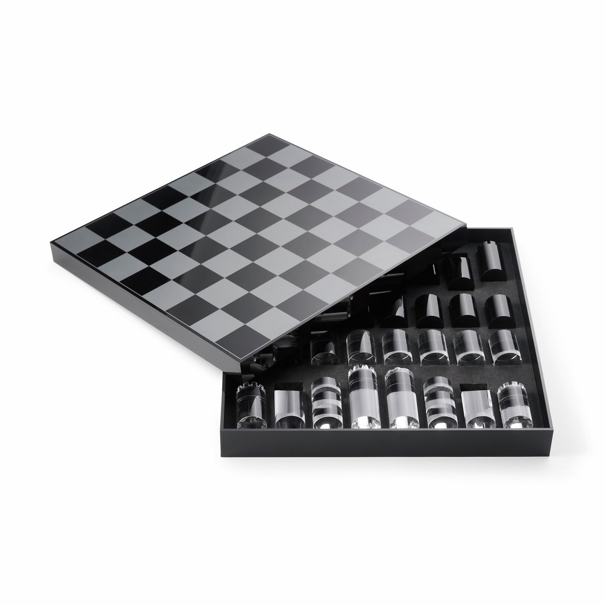 Philippi Yap Crystal-Clear Acrylic Chess Set – image 3
