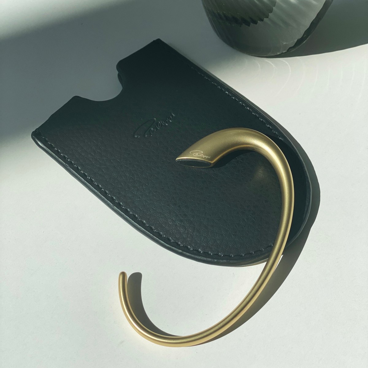 Philippi C Handbag Hook – Matt Gold Table Bag Hanger – image 7