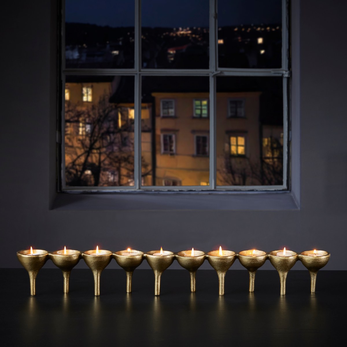 Philippi Beaufort 10-Tealight Antique Brass Candle Holder 78cm – image 2