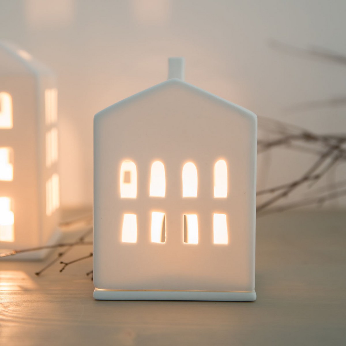 Räder Lighthouse Round Door Porcelain Tealight House – Medium – image 2