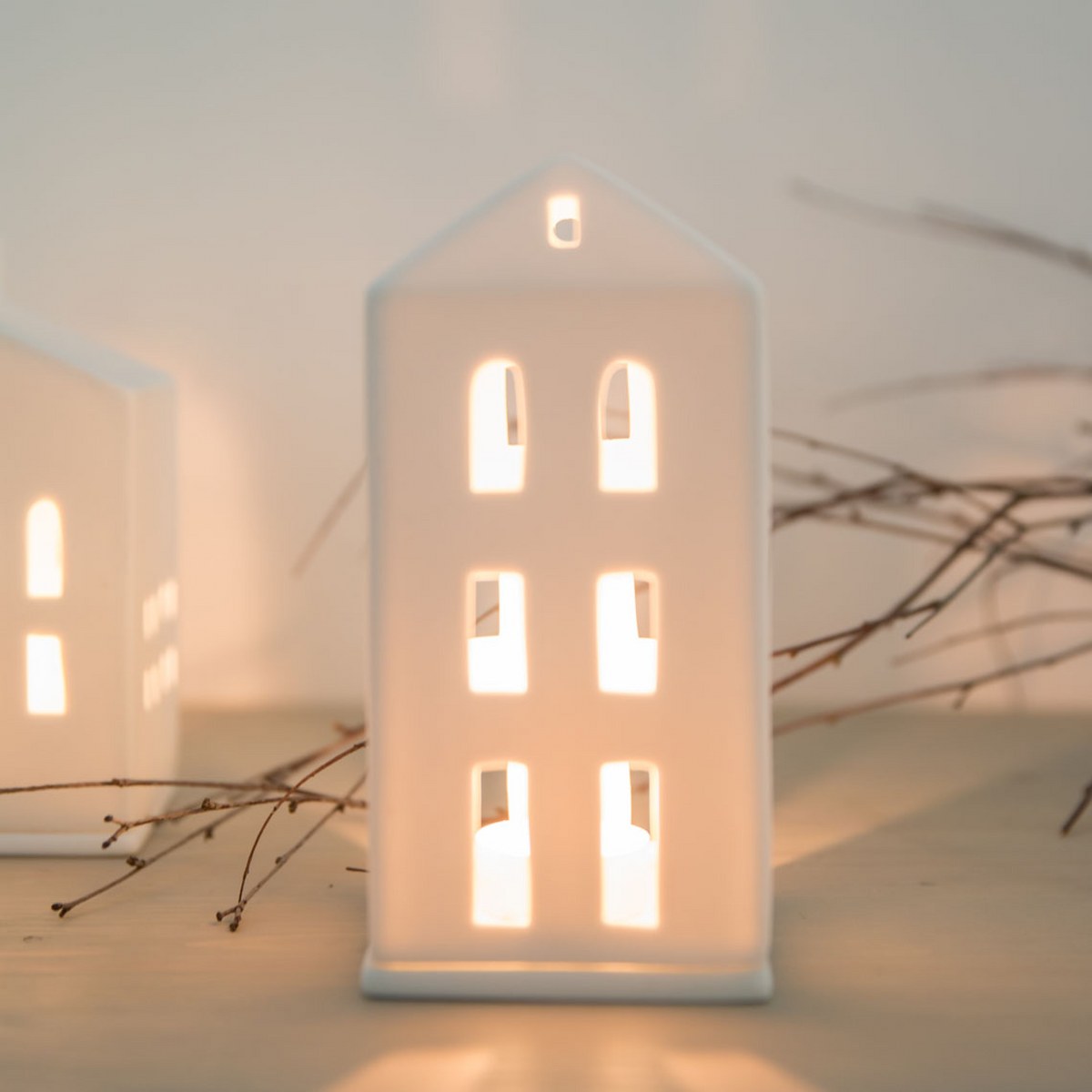 Räder Lighthouse Hipped Roof Porcelain Tealight House – image 2