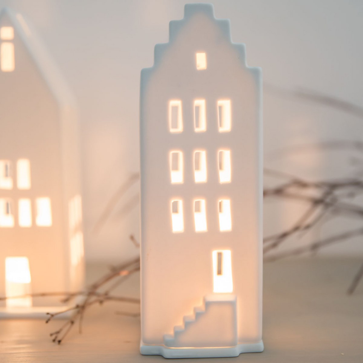 Räder Gable House Porcelain Tealight House – Large, 20cm – image 4