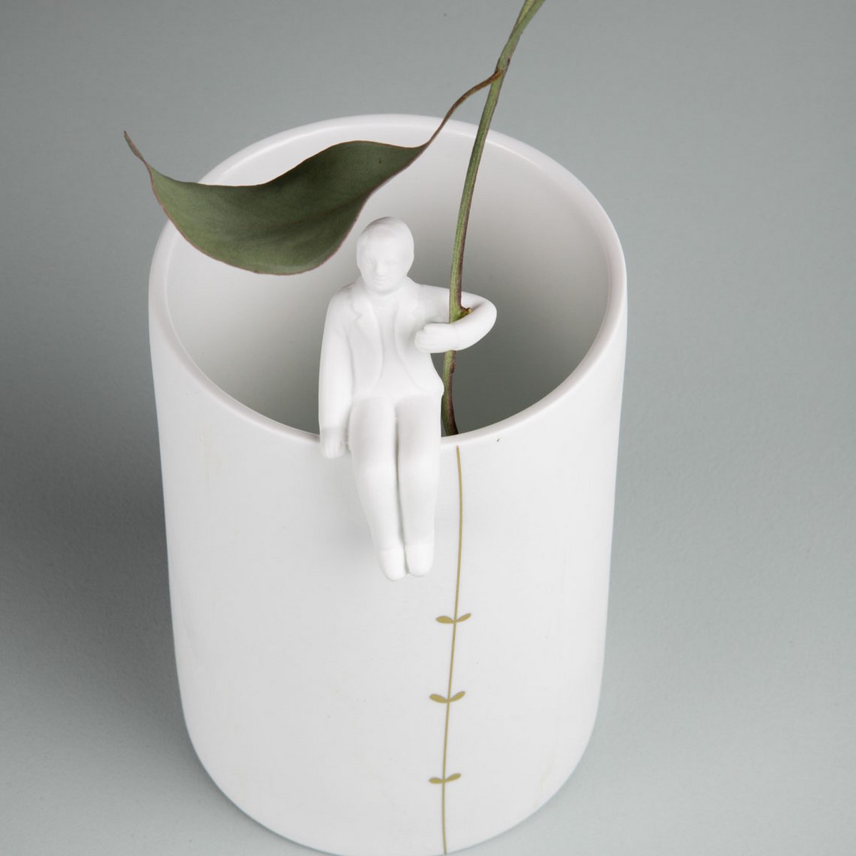 Räder Porcelain Vase with Gardener on the Rim – image 2