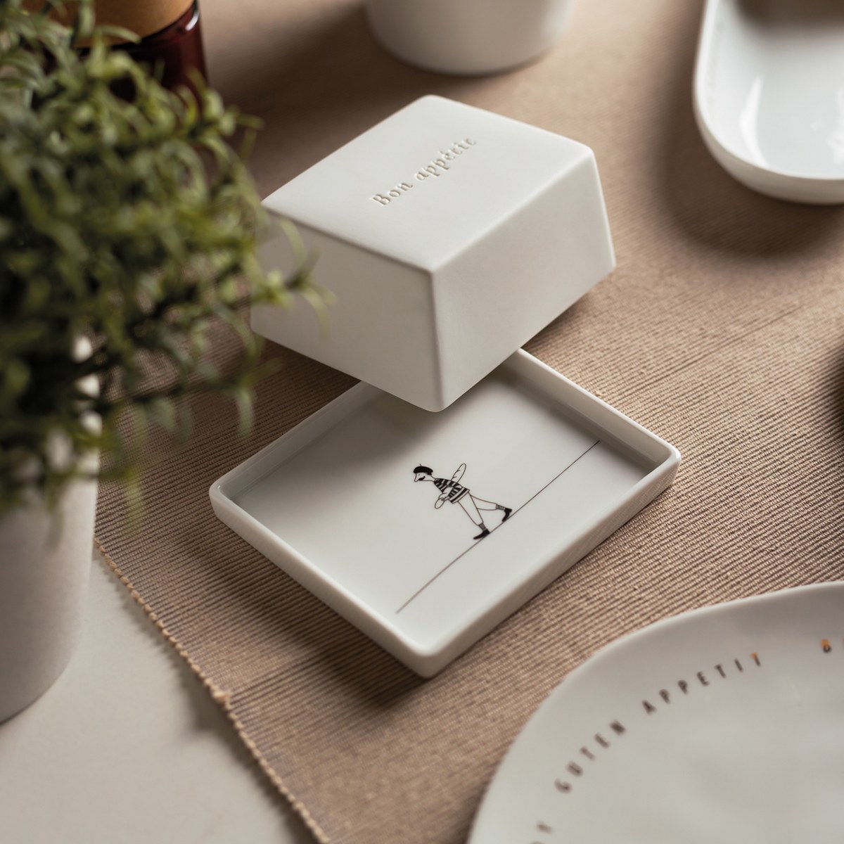 Räder Bon Appétit Porcelain Butter Dish – Large – image 4