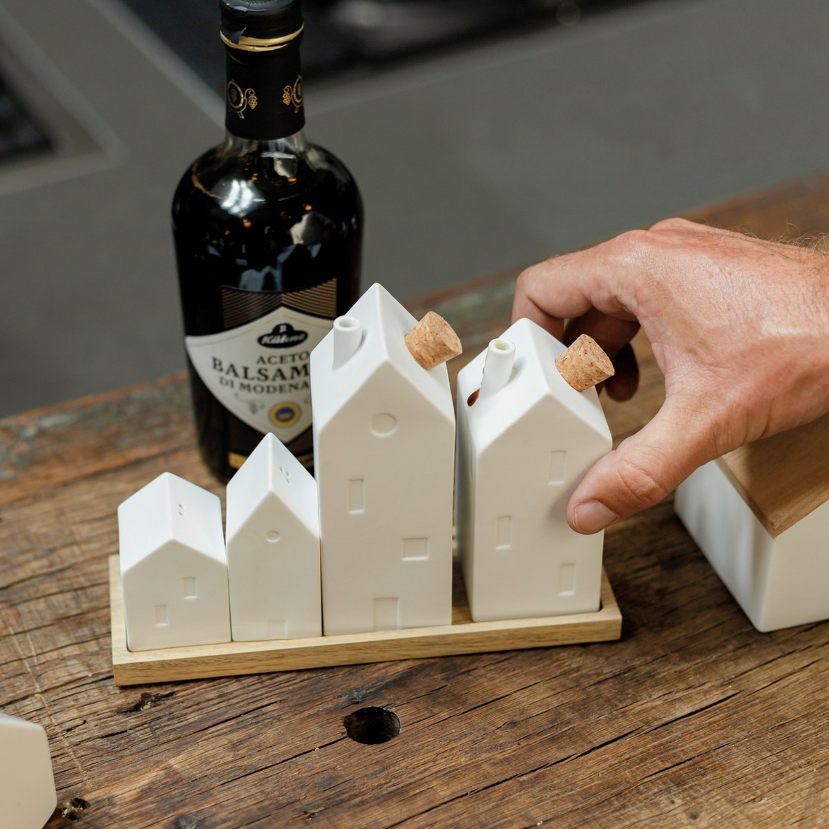 Räder Porcelain House Cruet Set on Acacia Board – image 2