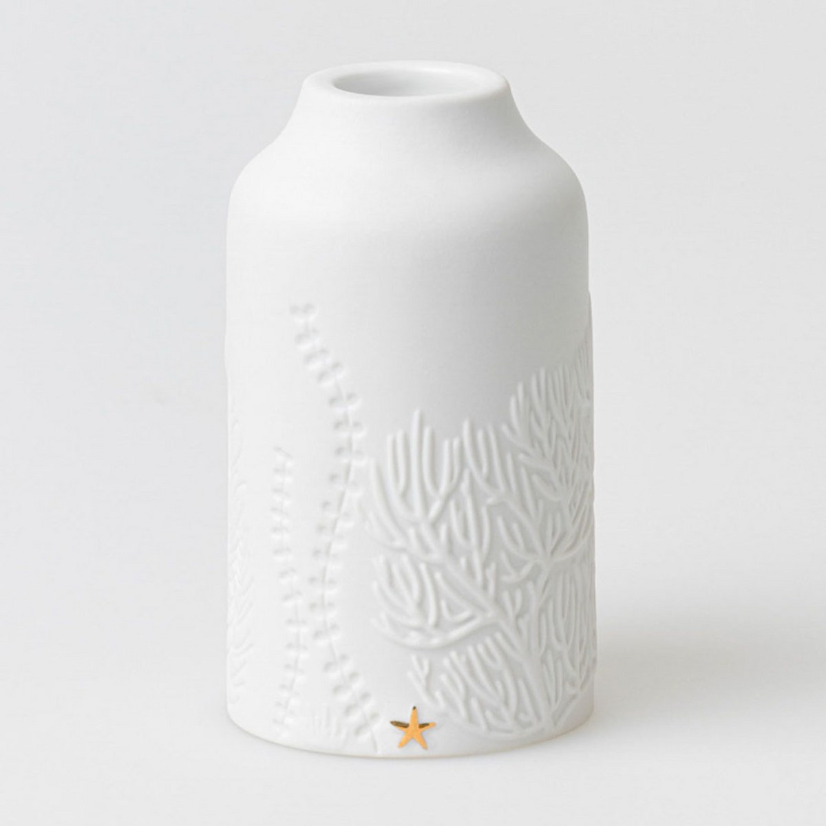 Räder Seahorse Porcelain Candle Holder with Gold Detail – image 3