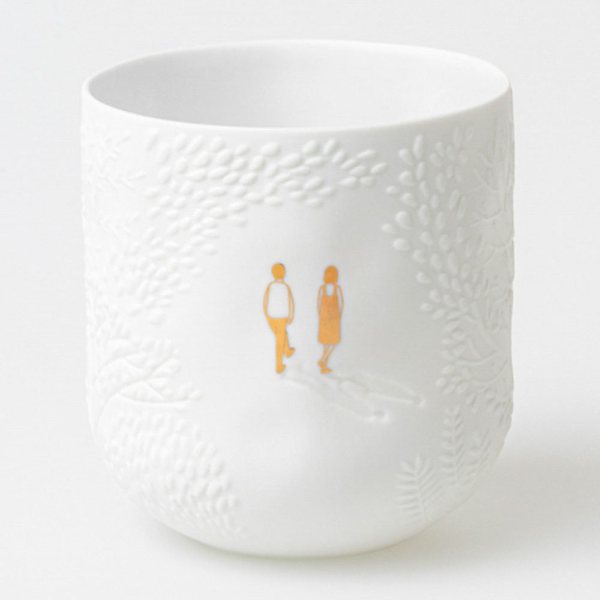 Räder Picture Story 'A Walk in the Park' Porcelain Tealight Holder