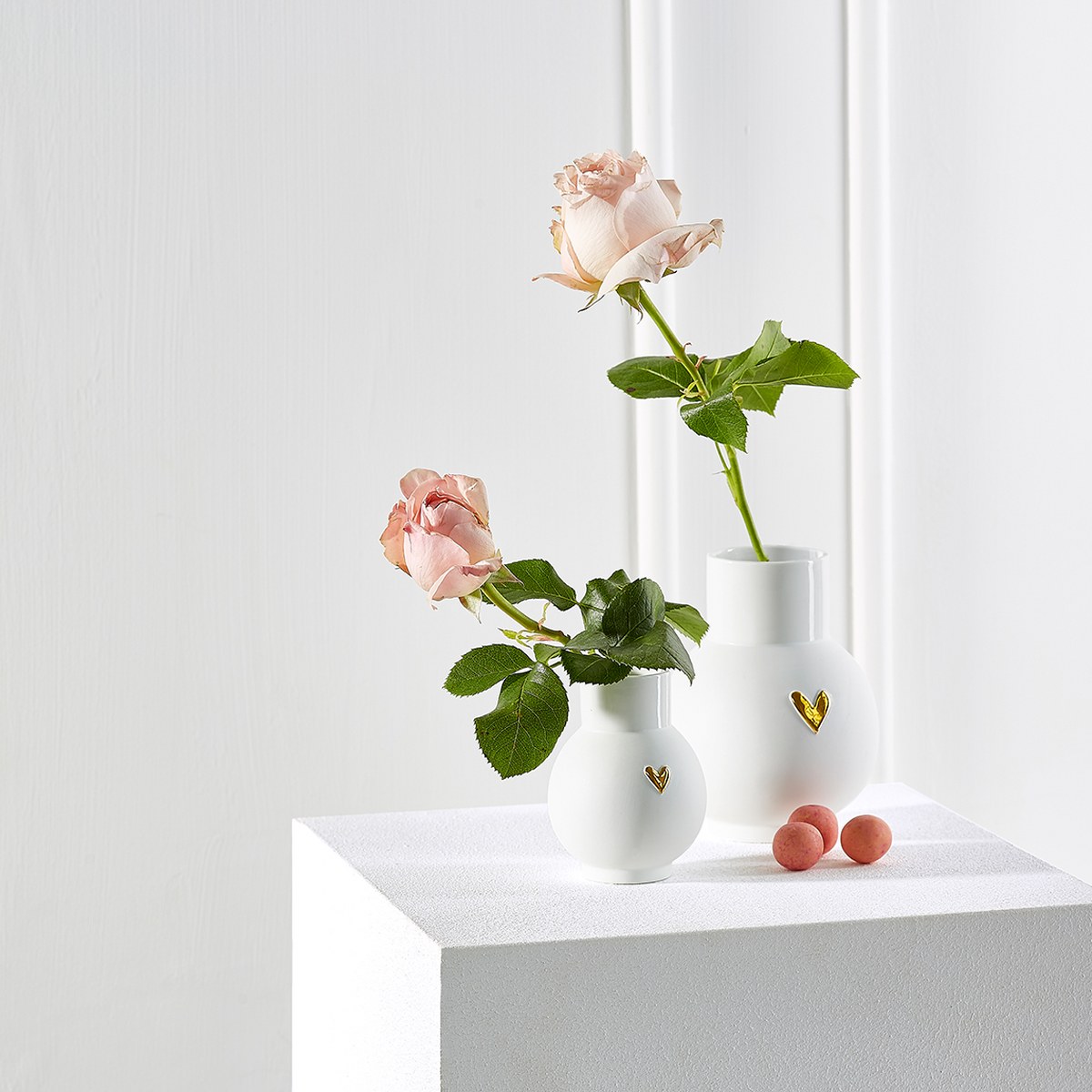Räder Silver Heart Ball Porcelain Vase – Small, 13cm – image 2