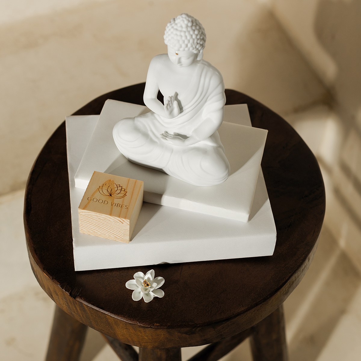 Räder Zen Spirit Porcelain Buddha Figure – Small, 15cm – image 2