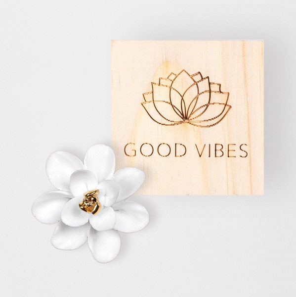 Räder 'Good Vibes' Lucky Box with Porcelain Lotus Token