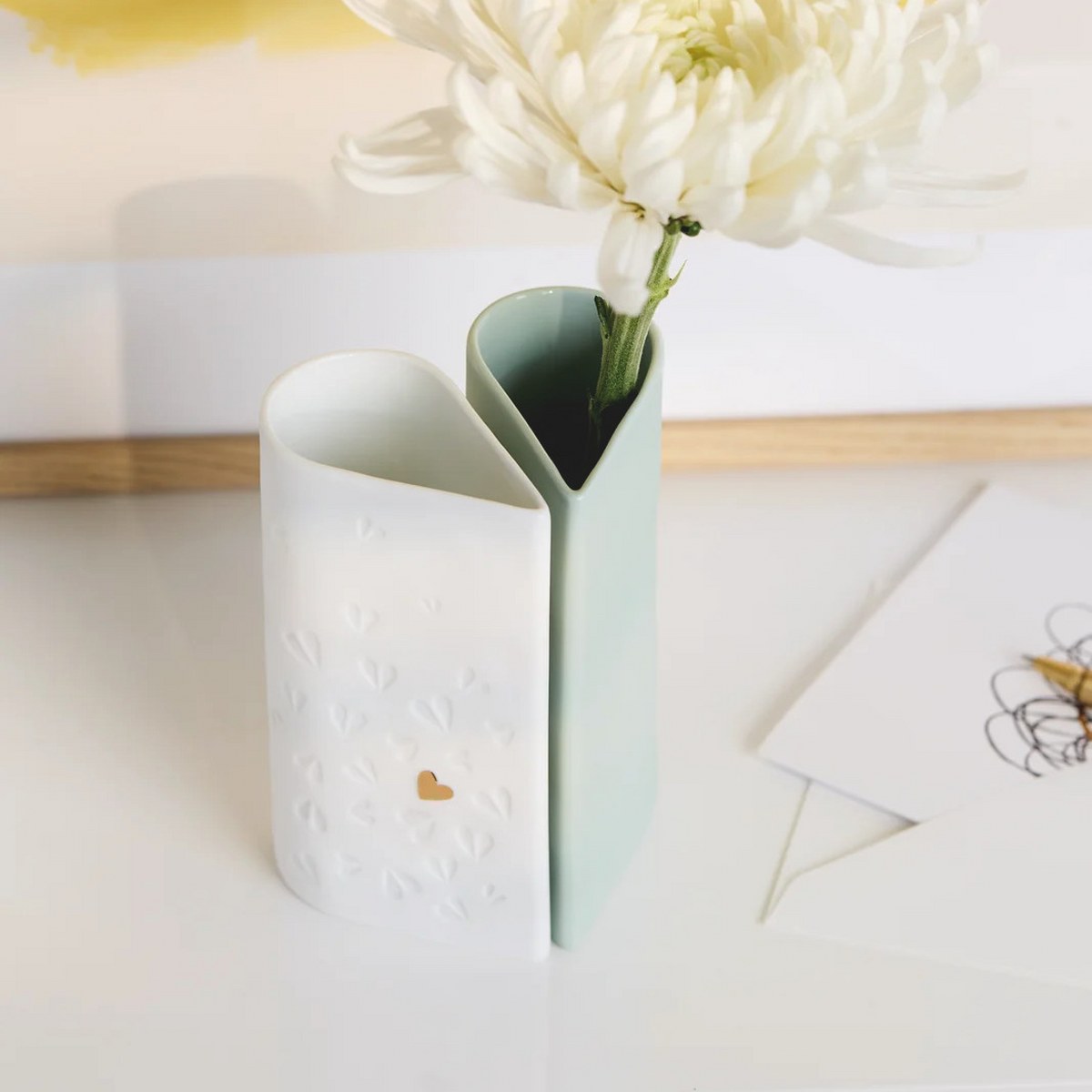 Räder Golden Heart Porcelain Vases, Set of 2 – image 5
