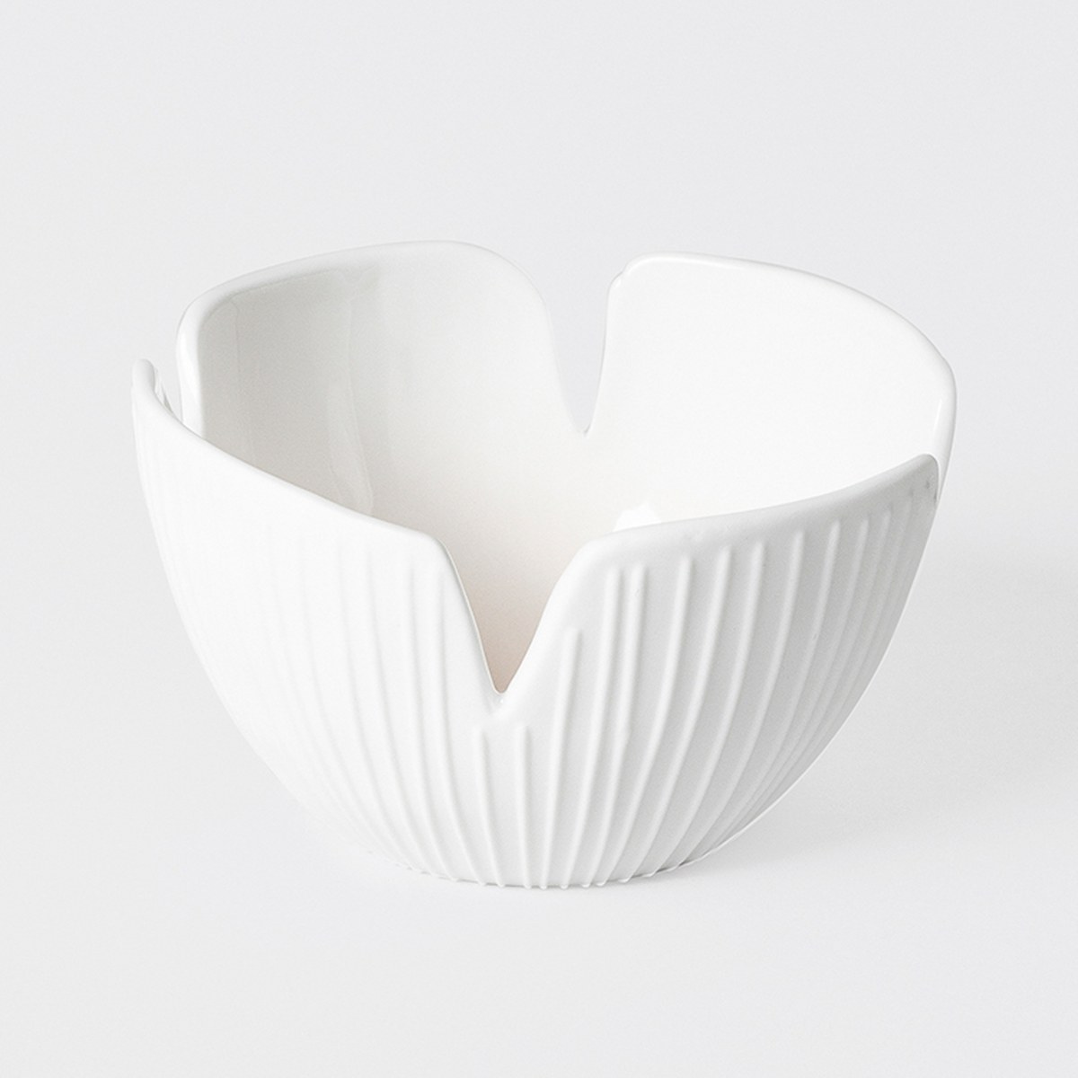Räder Blooming Life Daisy Porcelain Bowl – Small – image 2