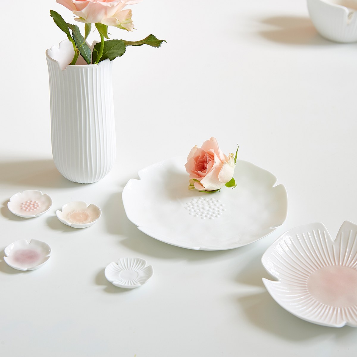Räder Blooming Life Lily Porcelain Bowl – Small – image 3