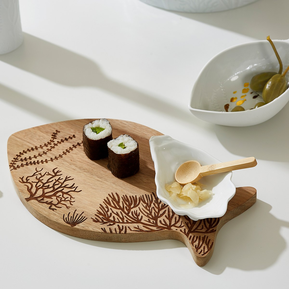 Räder Engraved Fish Acacia Wood Serving Board – image 3