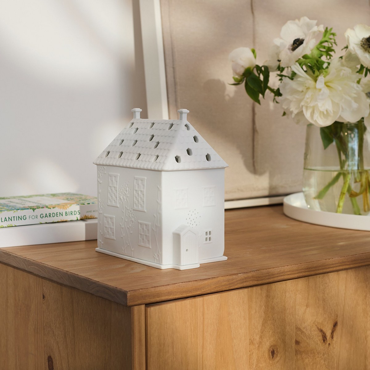 Räder Lighthouse Cottage Porcelain Tealight House – image 6