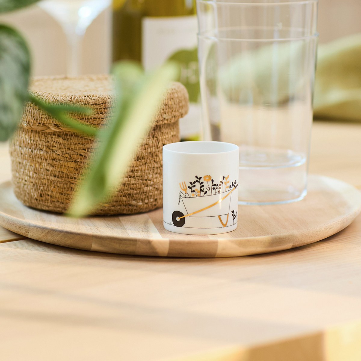 Räder Gardener Wheelbarrow Porcelain Tealight Holder – image 2
