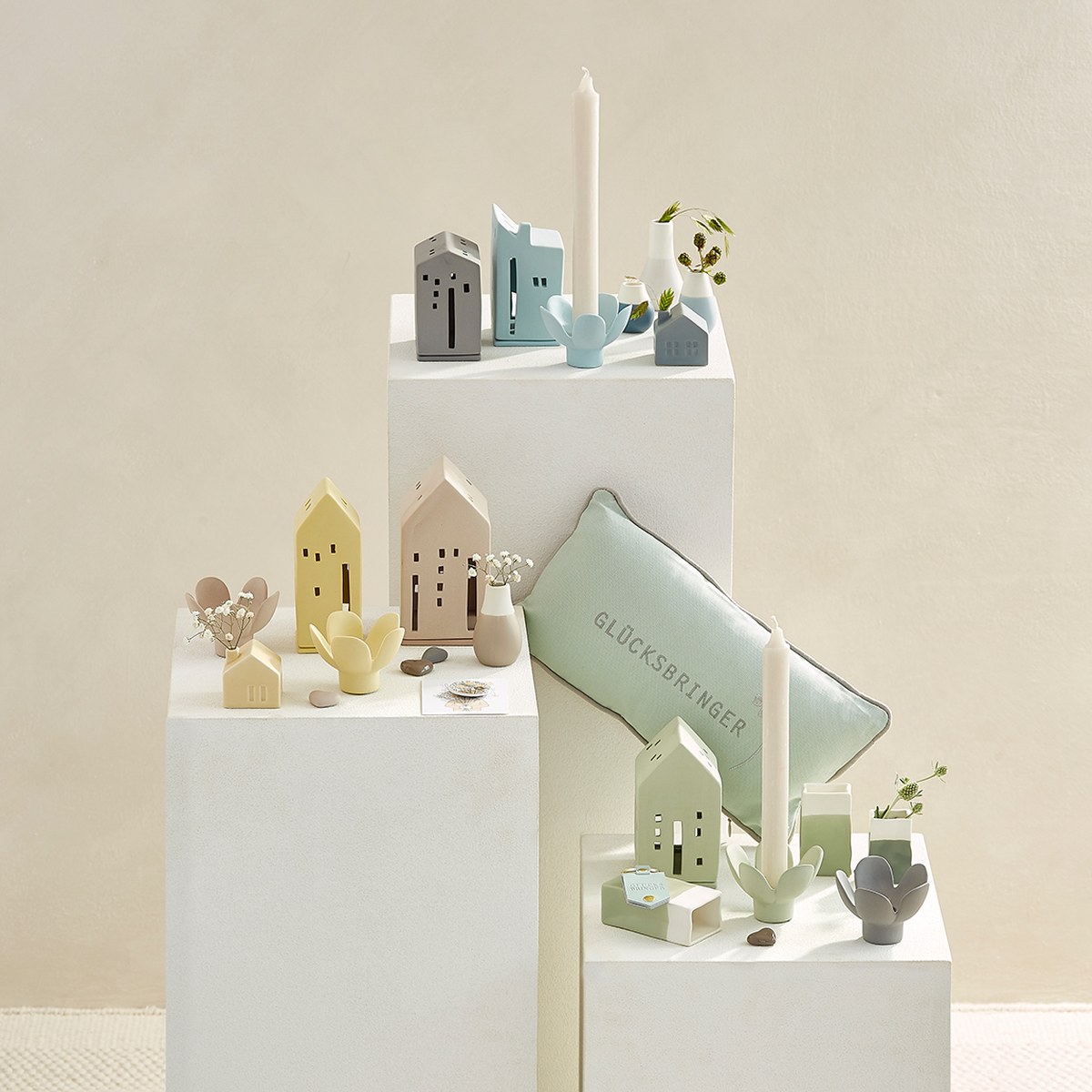Räder Lighthouse Porcelain Tealight House – Lemon – image 3