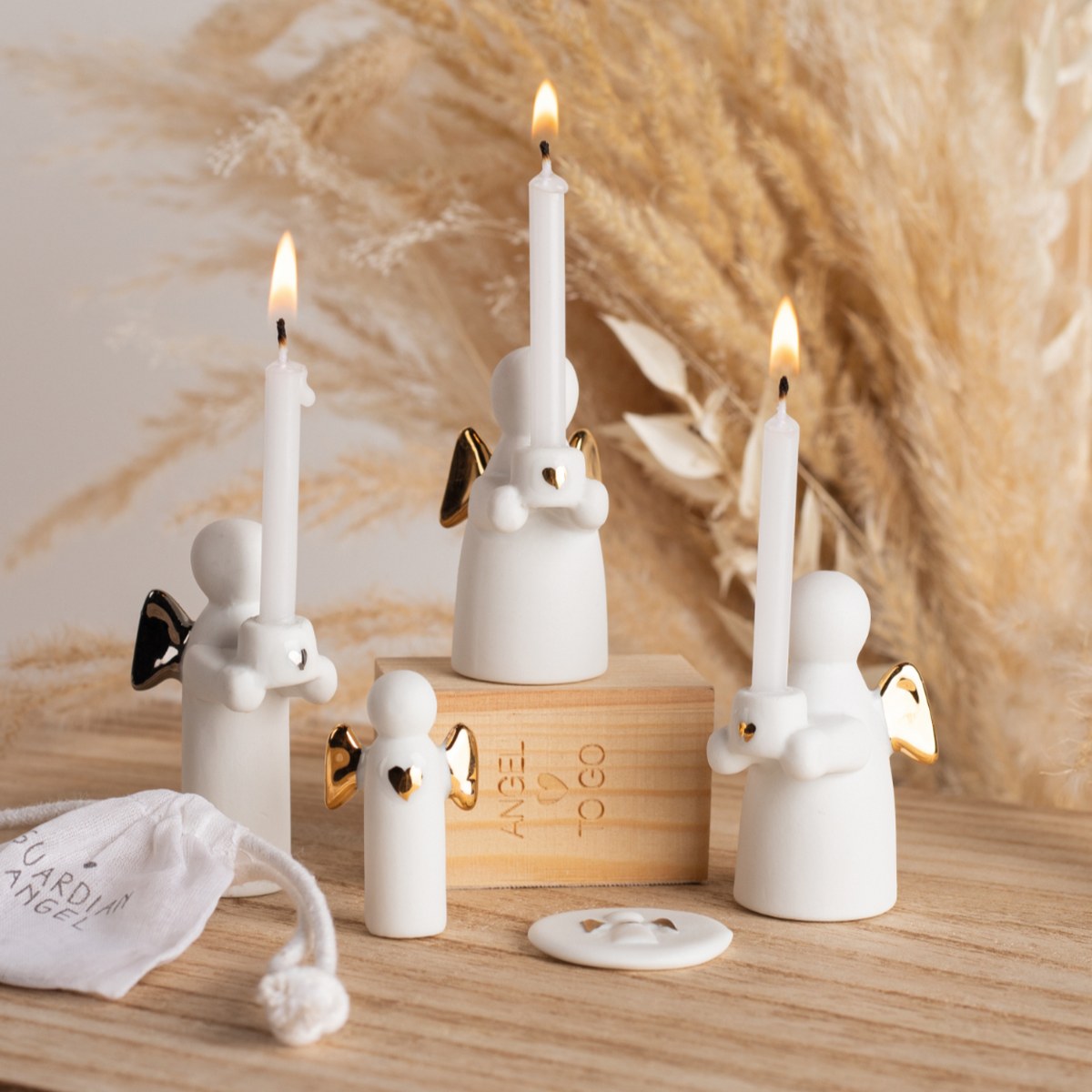 Räder 'Angel To Go' Porcelain Pocket Angel in Wooden Box – image 4