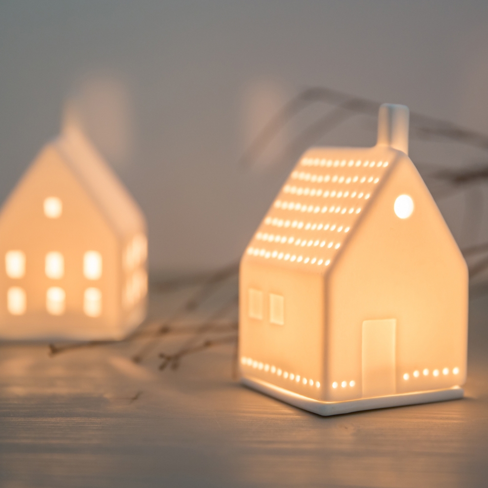 Räder Heart Porcelain Tealight House – image 3