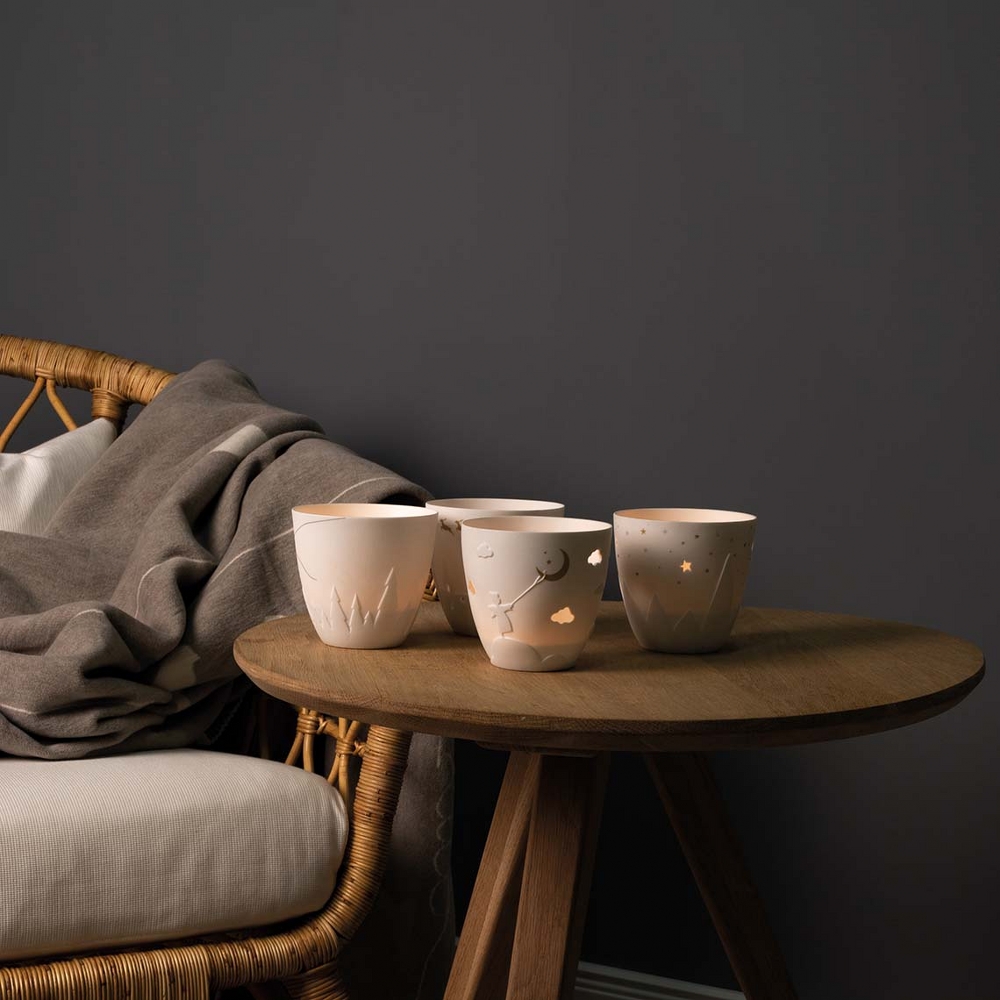Räder Poetry Light Fox Porcelain Tealight Holder with Gold Detail – image 3