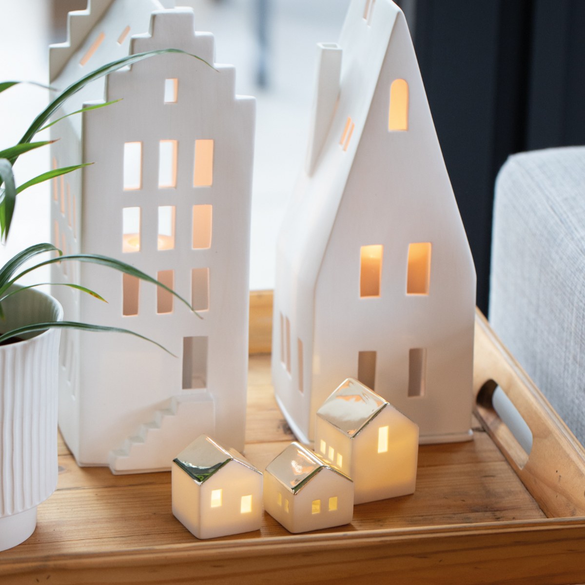 Räder Lighthouse Gable Roof Porcelain Tealight House – Large – image 4