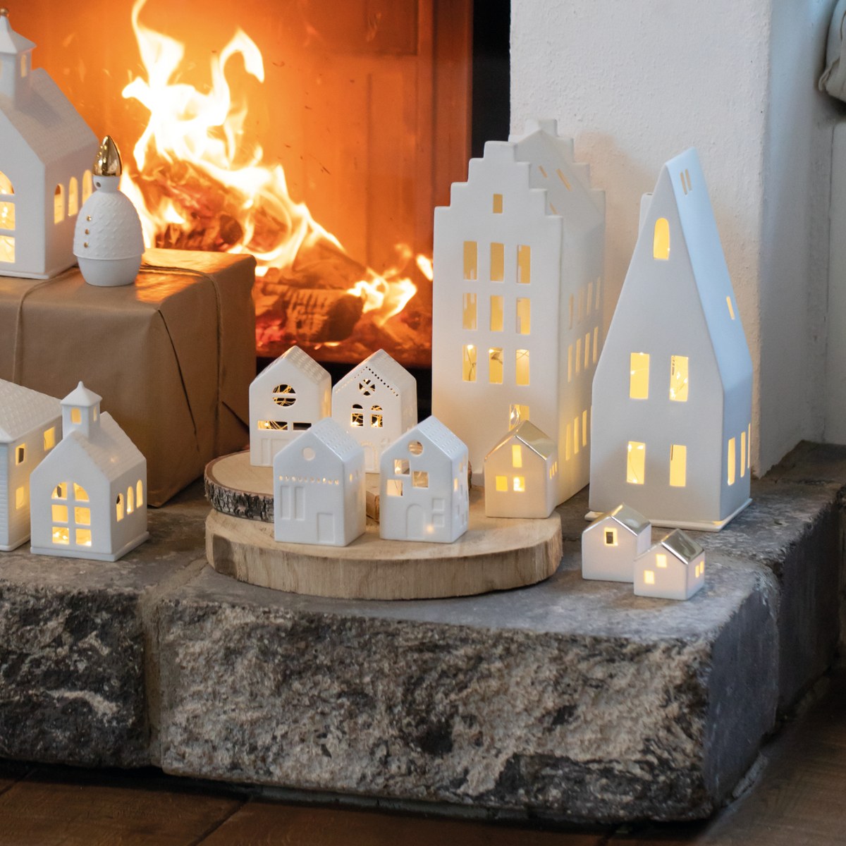 Räder Lighthouse Pitched Roof Porcelain Tealight House – Large – image 6