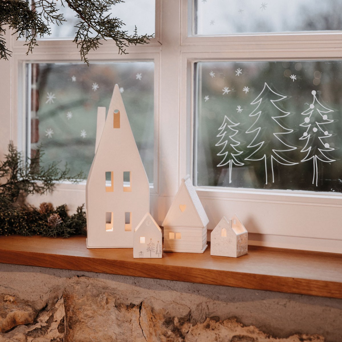 Räder Lighthouse Pitched Roof Porcelain Tealight House – Large – image 5