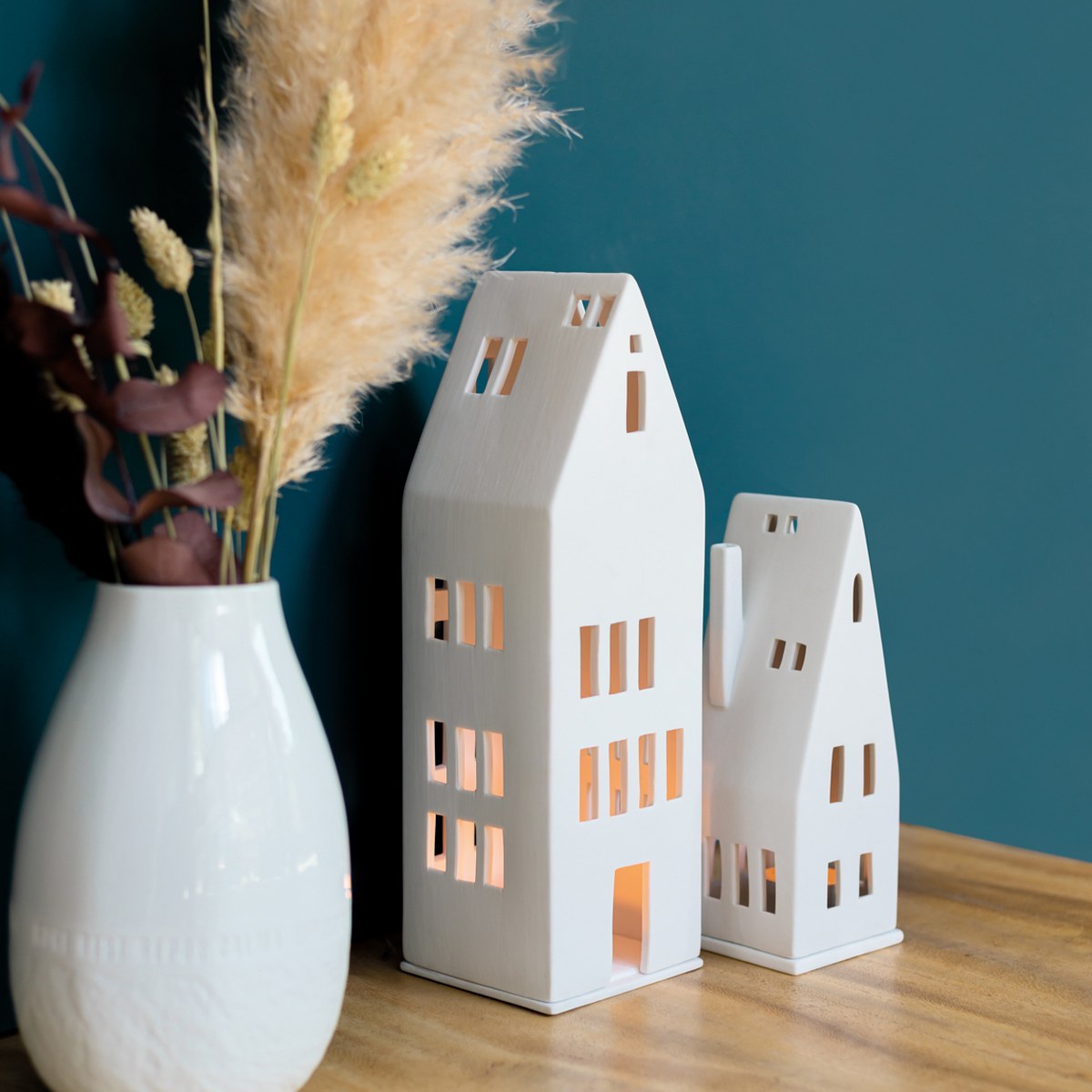 Räder Lighthouse Tall City House Porcelain Tealight Holder – Large – image 2