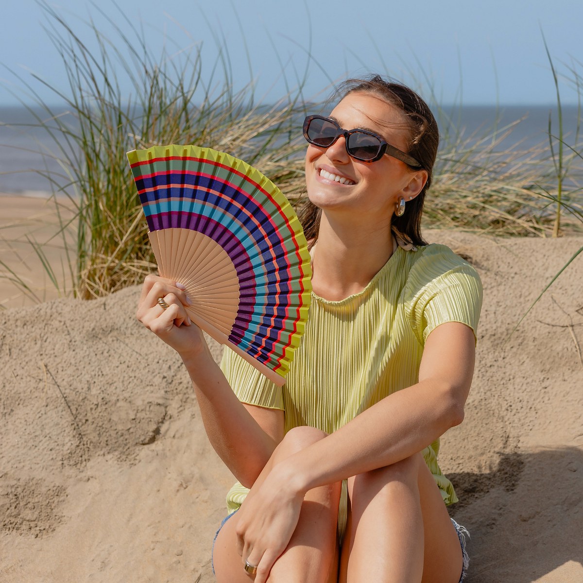 Remember Costa Folding Paper Hand Fan – image 2