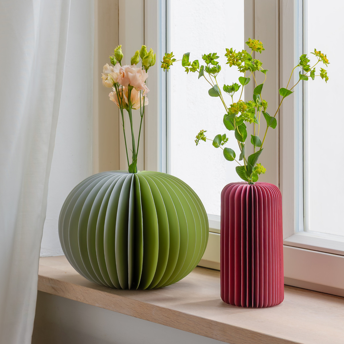 Remember Yuki Folding Paper Vase with Glass Insert – Two-Tone Sage – image 4