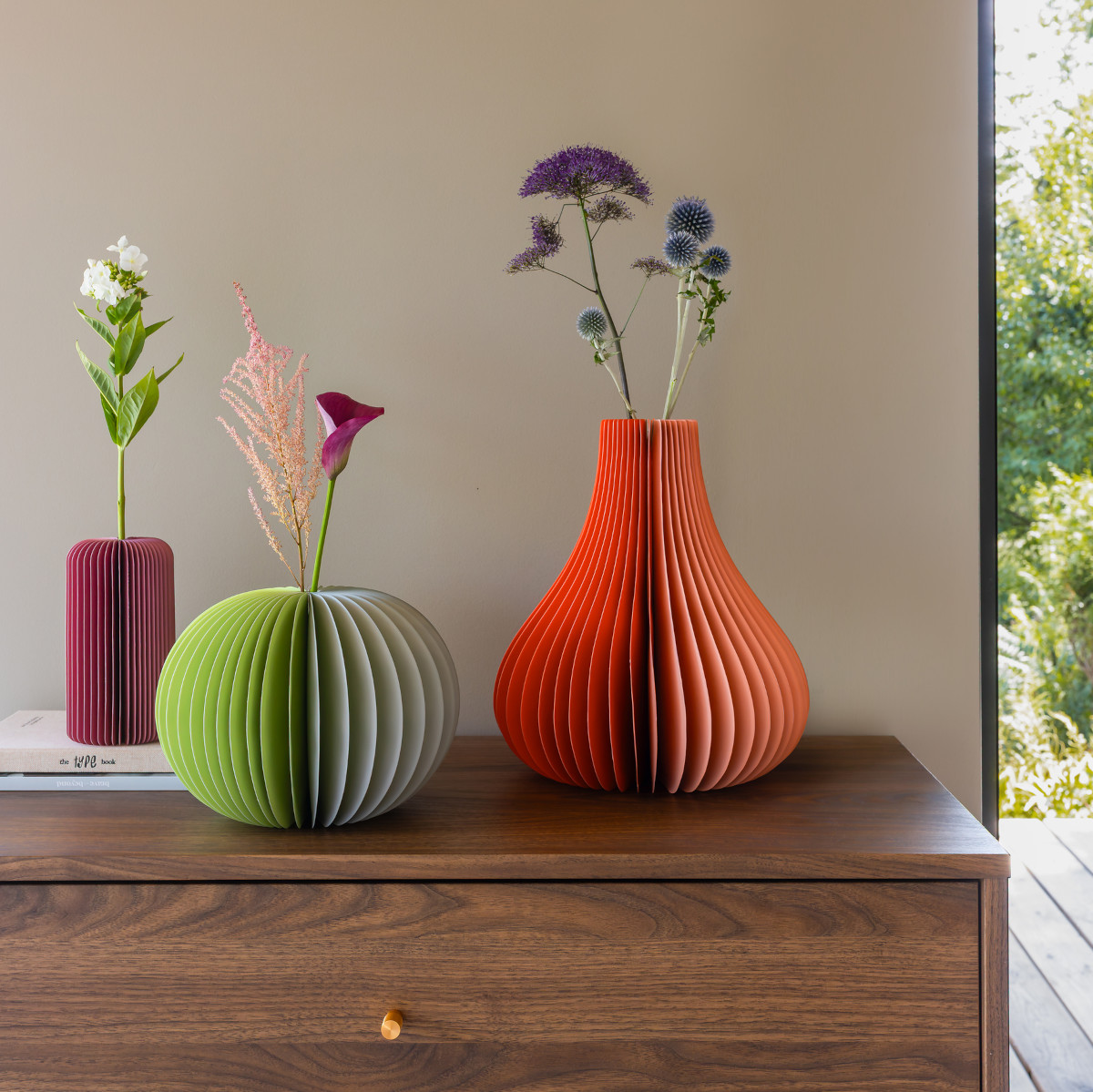 Remember Yuki Folding Paper Vase with Glass Insert – Two-Tone Sage – image 5