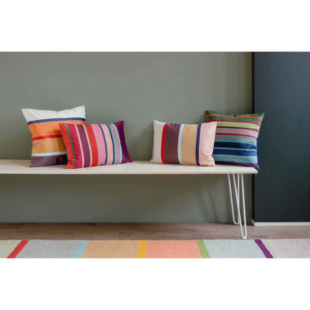 Remember Cambridge Velvet-Touch Cushion 45 x 45cm – image 3