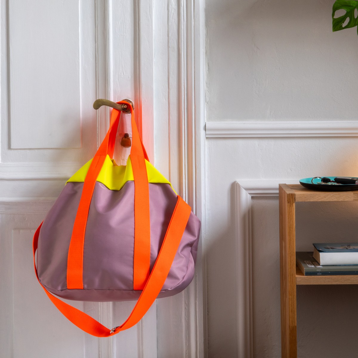 Remember Nelly Everyday Carry Bag with Shoulder Strap – Lilac – image 2