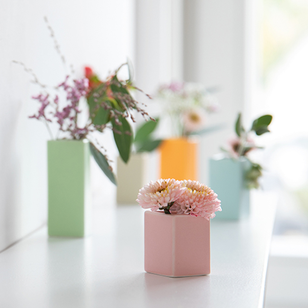 Remember Mini Porcelain Vases, Set of 5 – Colourful Bud Vases – image 4